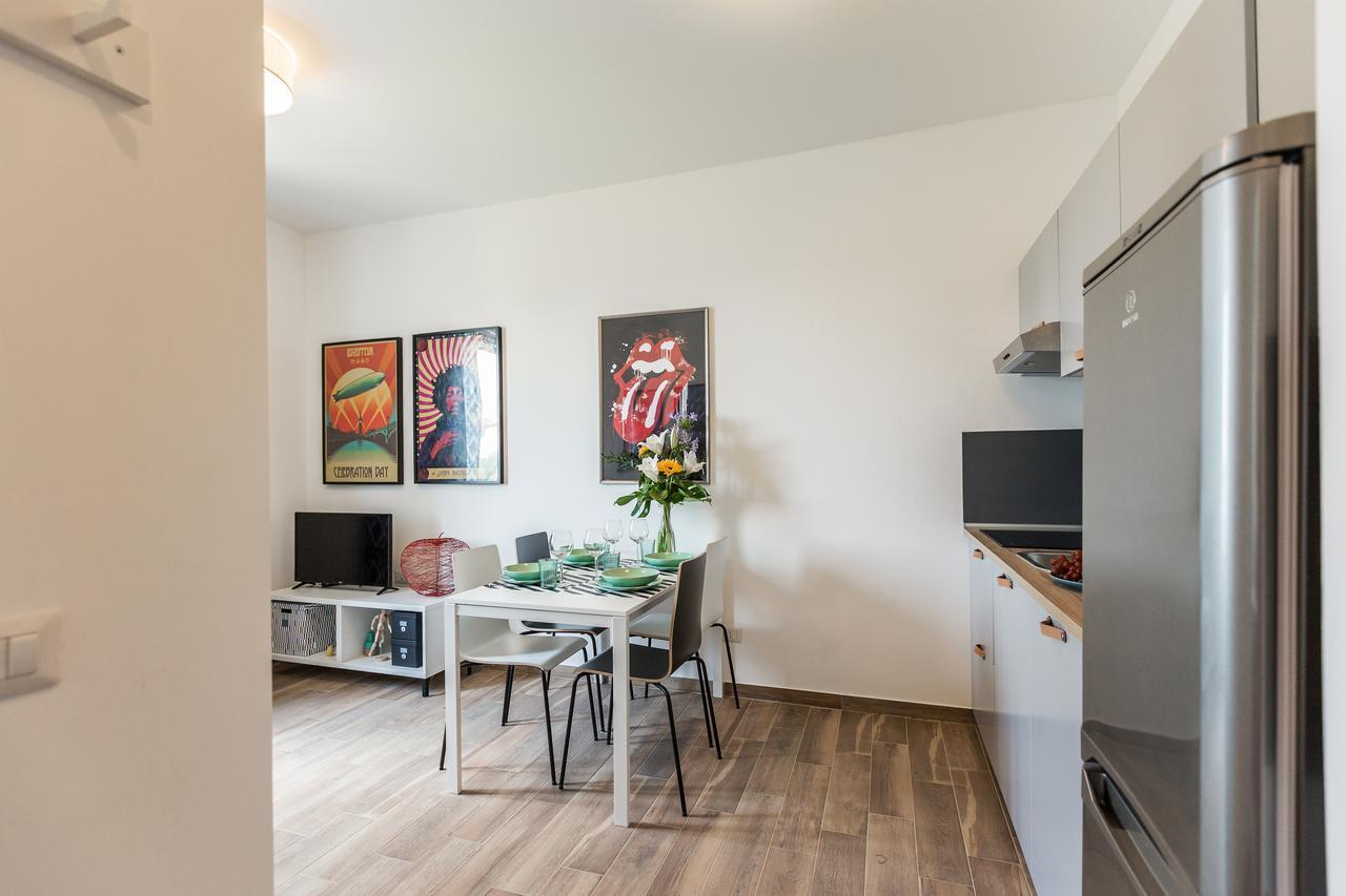 Apartament Certosa Colorful Mini Flats Mediolan Zewnętrze zdjęcie